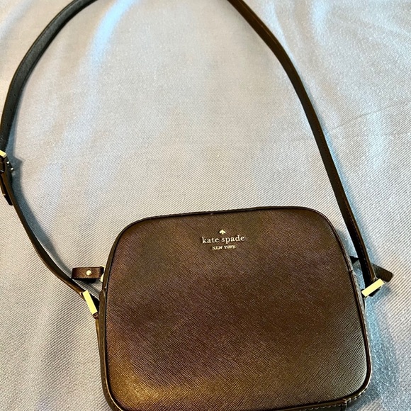 kate spade Handbags - Leather Kate Spade crossbody bag